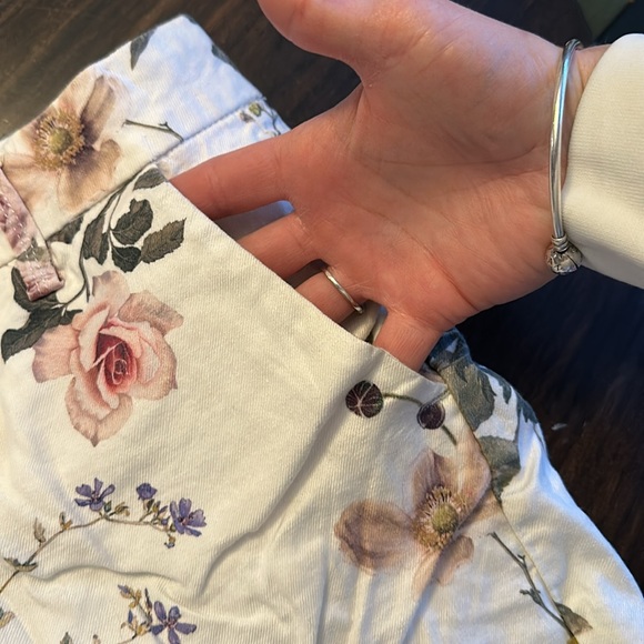 EUC! Level 99 floral print shorts! - Picture 4 of 5